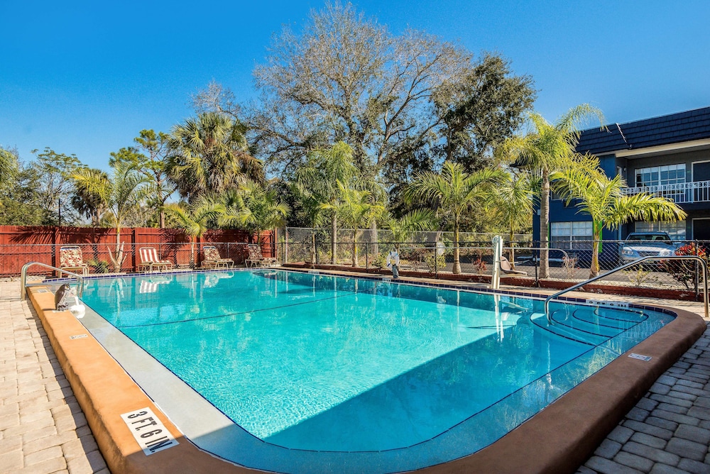 SureStay Hotel By Best Western Sarasota Lido Beach 24/33