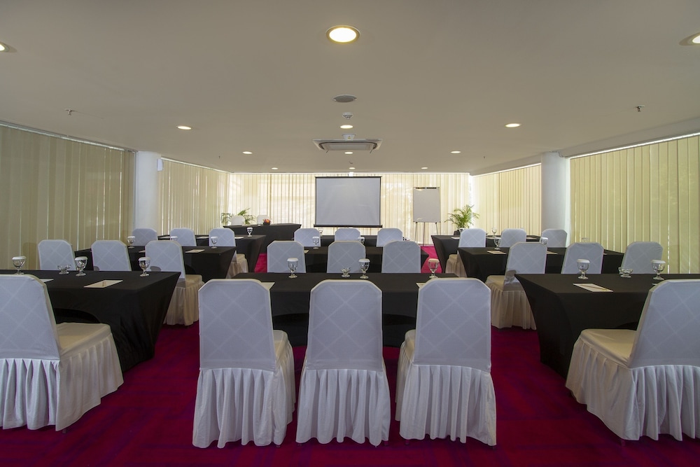 Primebiz Hotel Kuta 57/62