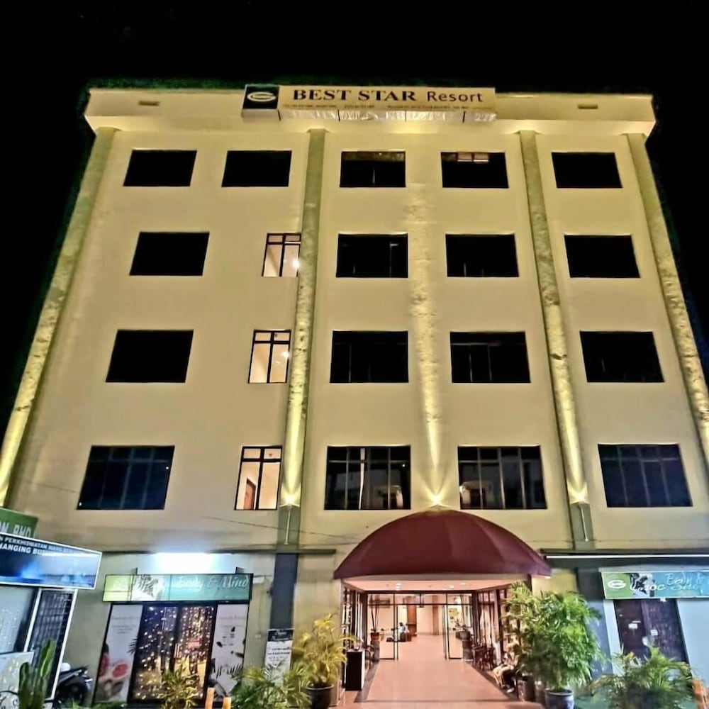 Best Star Resort 4/62