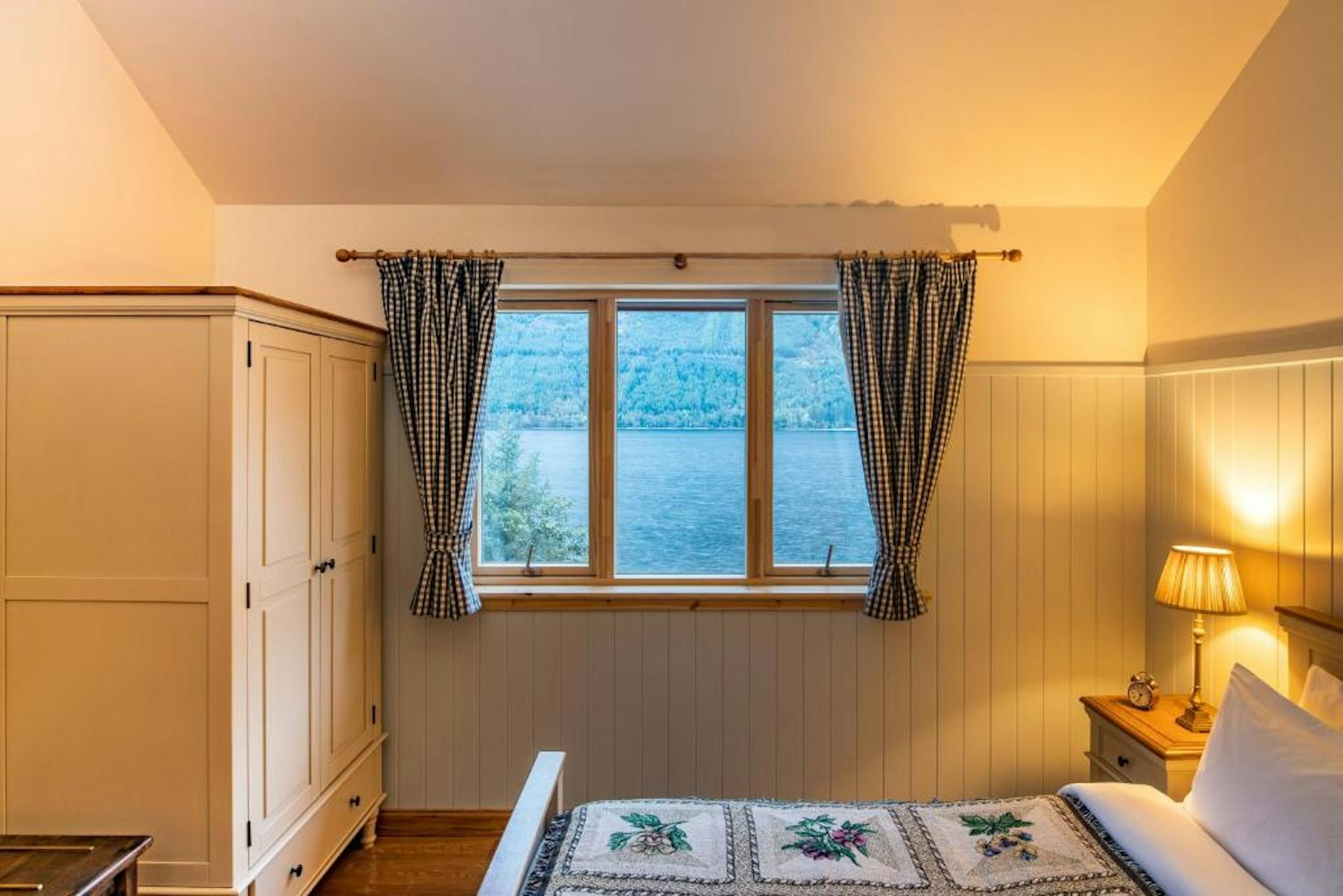 The Whispering Pine Lodge Ex Letterfinlay Lodge Hotel 4/33