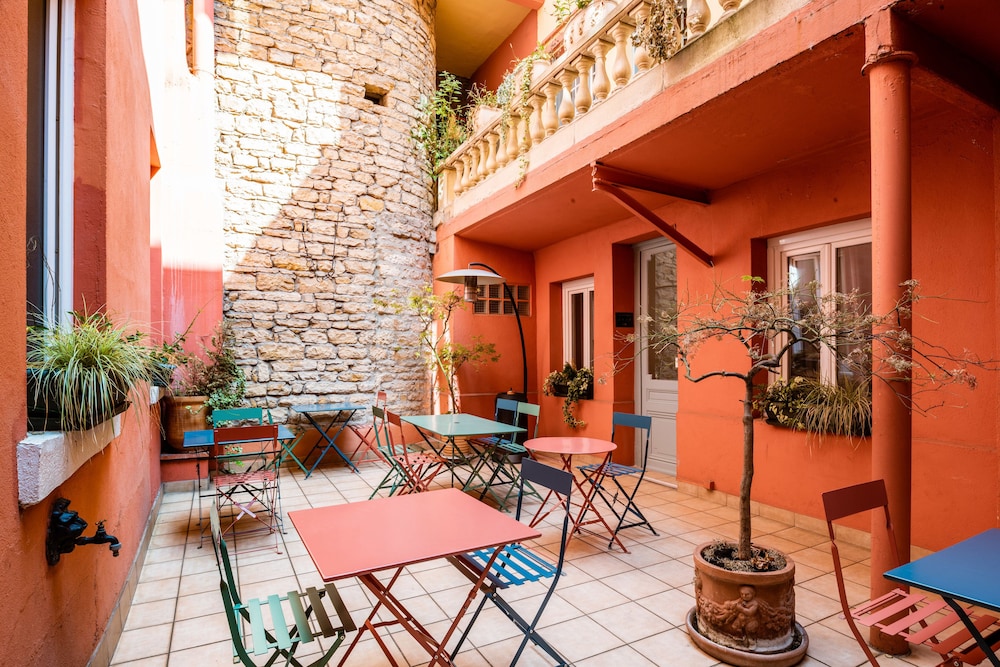 Hotel Au Patio Morand 34/36