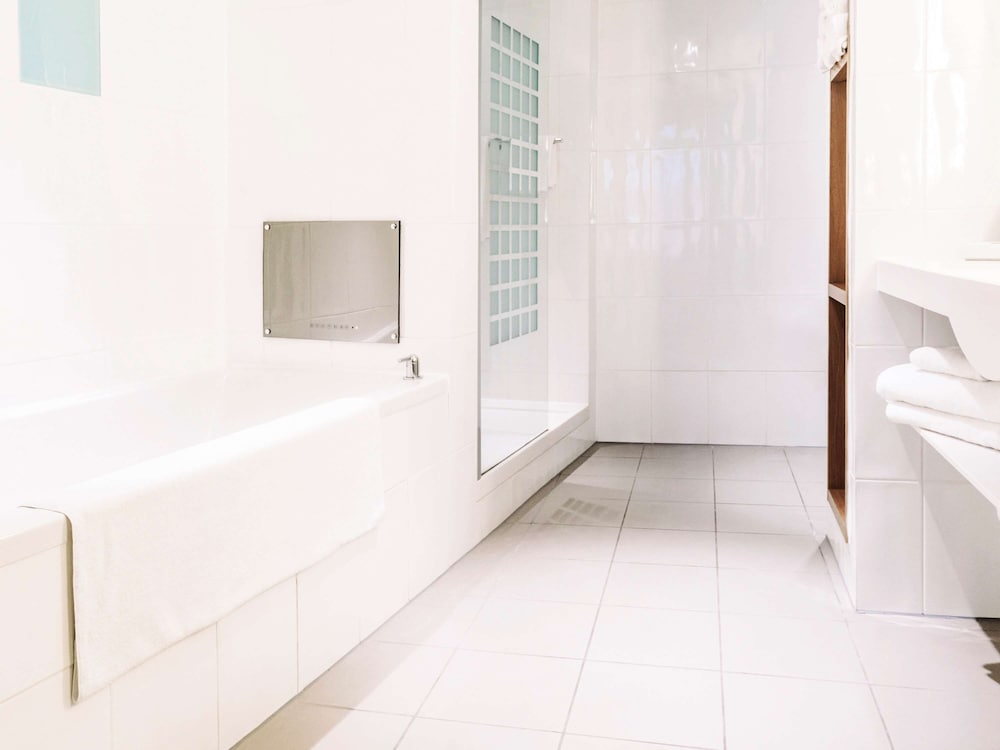غرفة تنفيذية بسرير كينج مع أريكة، Novotel Liverpool Centre 5/6