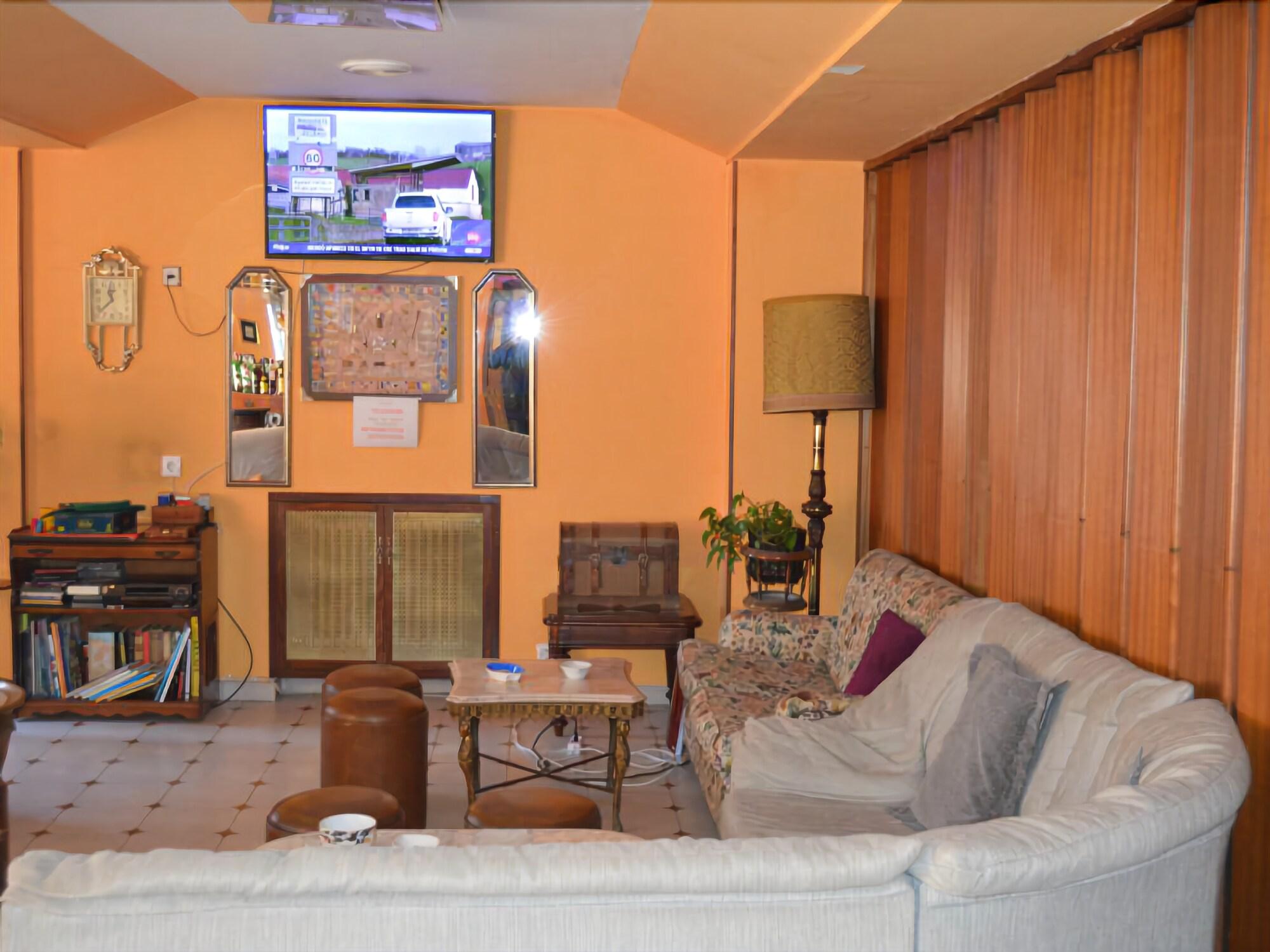 Hotel Vaqueros 32/39