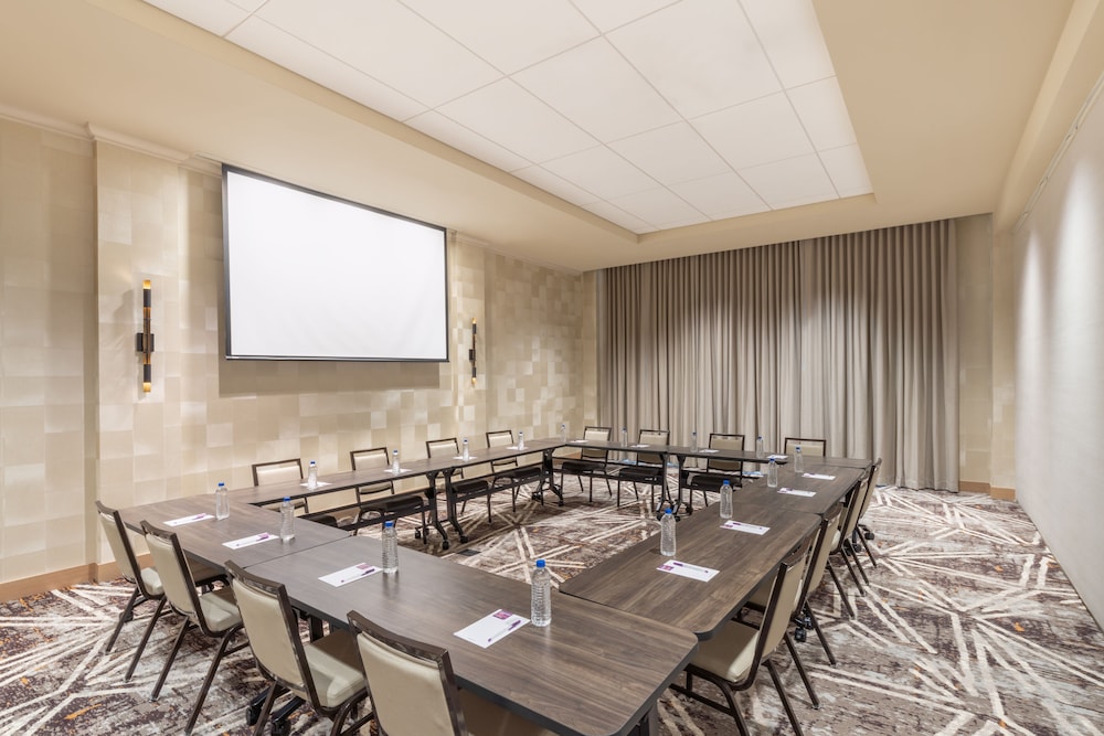 Hyatt Place Sandestin At Grand Blvd 56/67