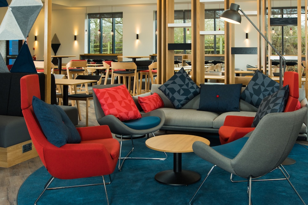 HOLIDAY INN EXPRESS BIRMINGHAM NEC 30/73