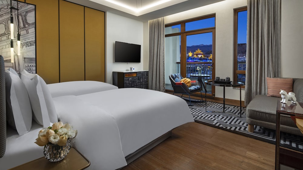 Hotel Indigo Diqing Moonlight City 24/69