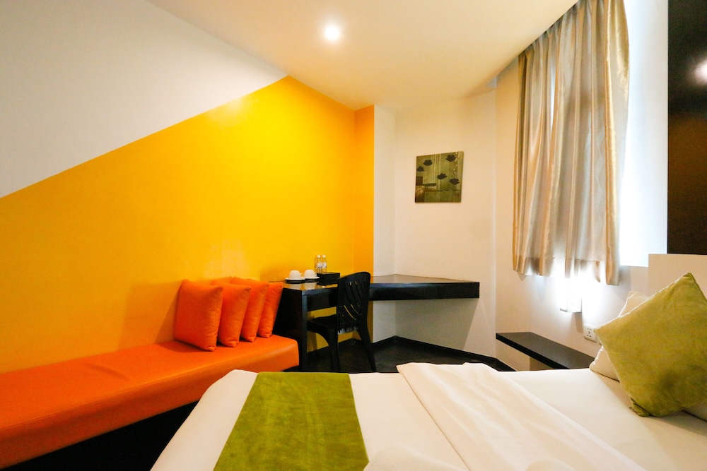 Swing & Pillows at Golden Roof Hotel Ampang, Ipoh 46/62
