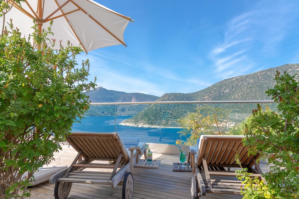 Happy Kalkan 67/71