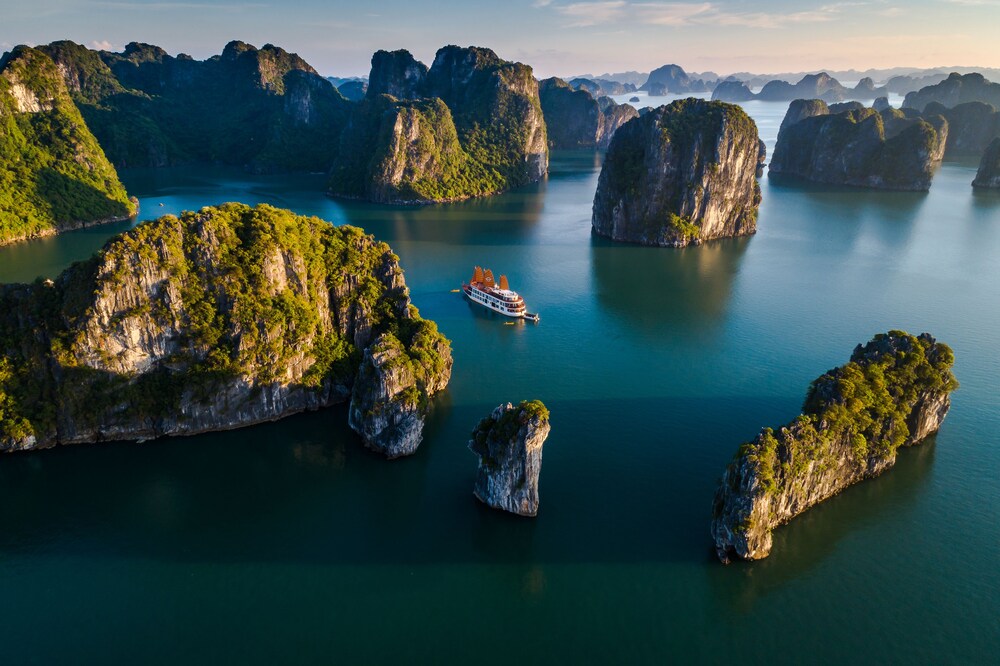 Emperor Cruise Ha Long 42/50