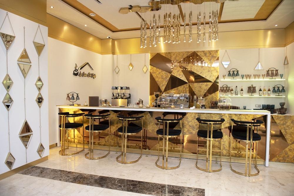 RODINA Hotel 37/49