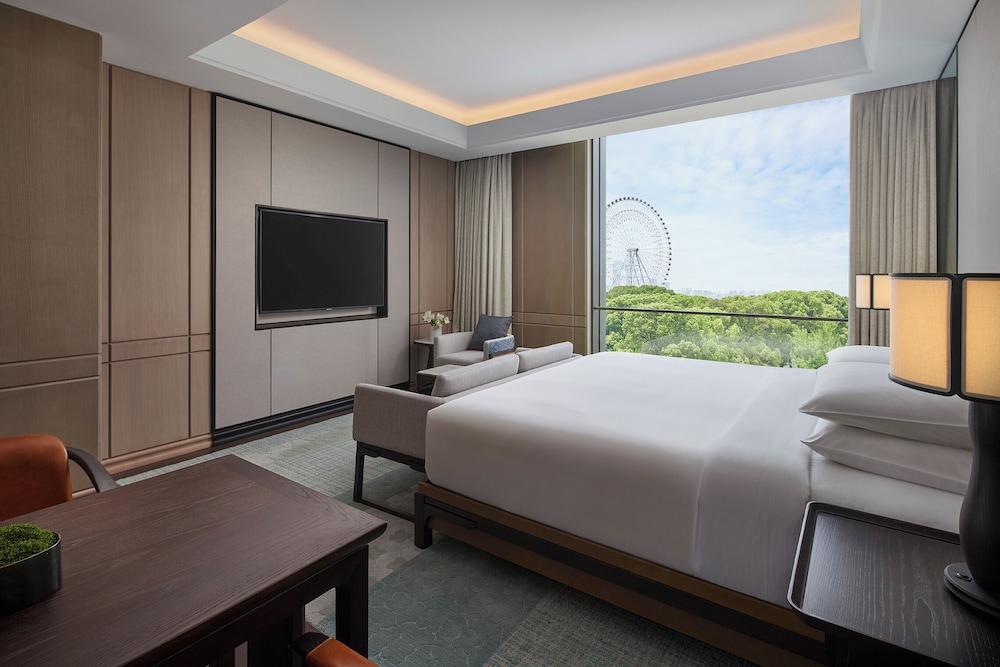 Park, Suite, King Bed, Terrace