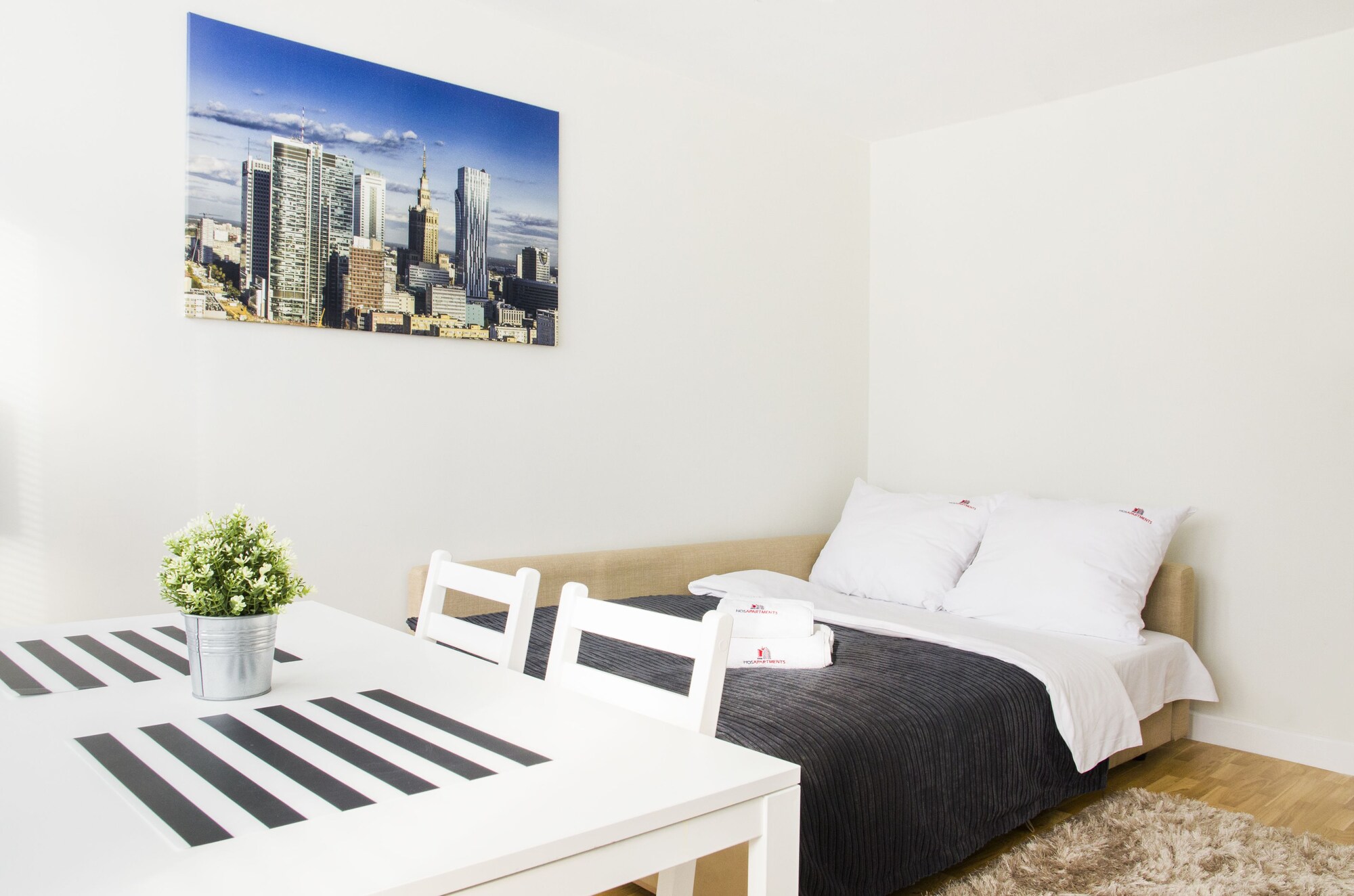 1 BEDROOM, APARTMENT, BALCONY, TOP FLOOR