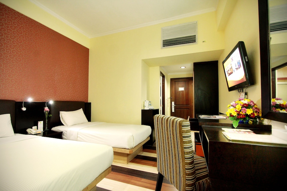 Pandanaran Hotel Semarang 23/60