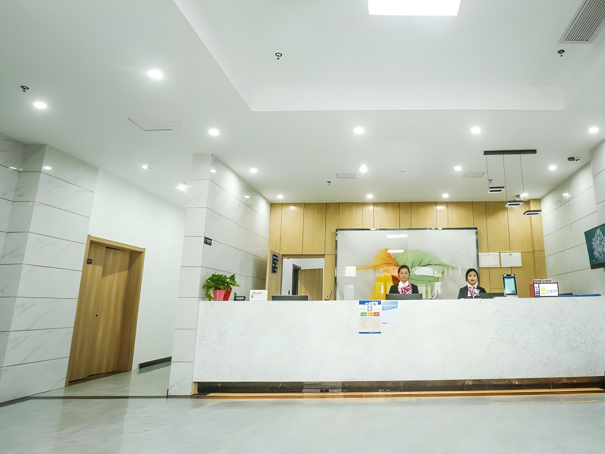 GreenTree Inn Express Xuzhou Pizhou Tiefu Town Bus station 2/33
