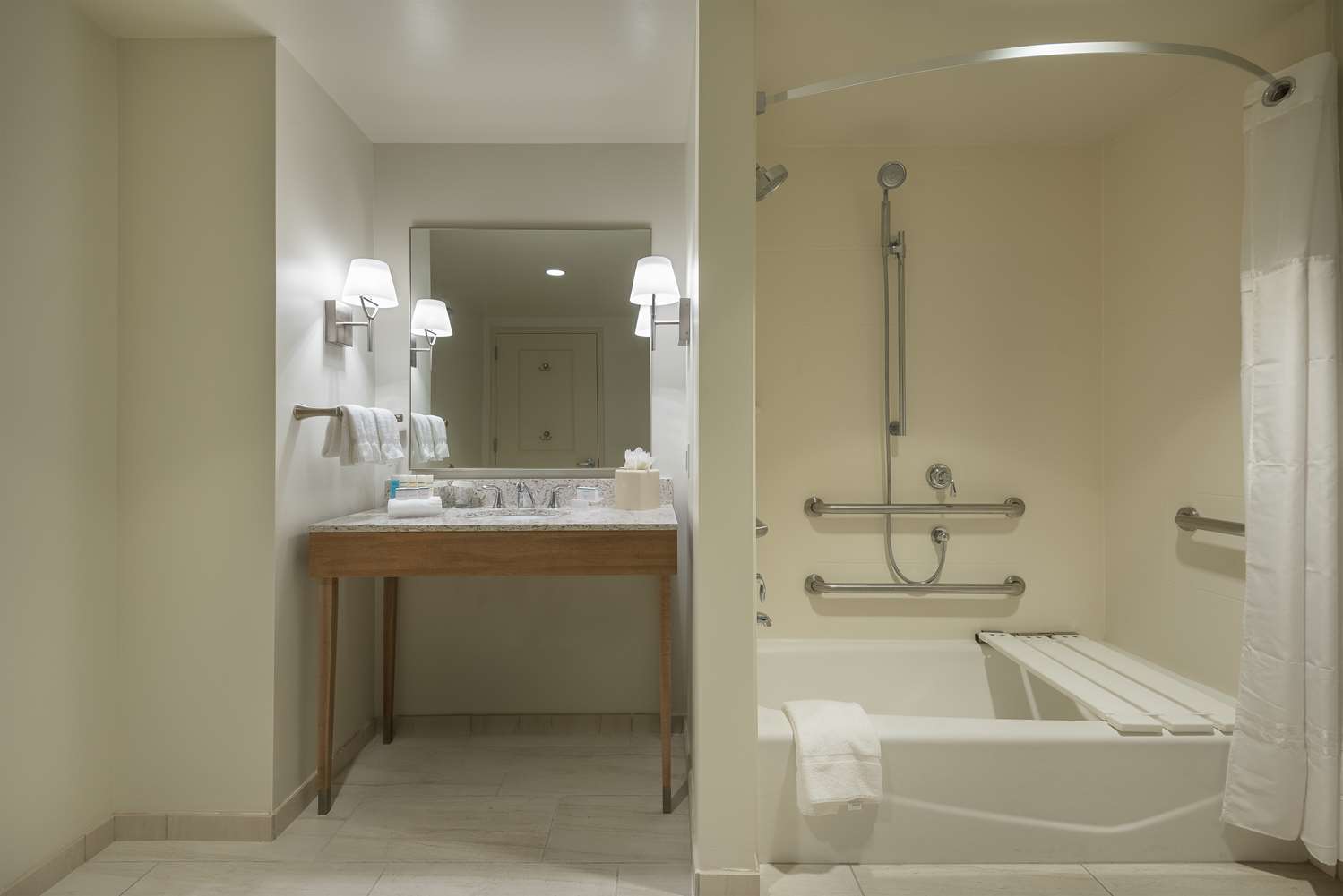 Homewood Suites By Hilton Miami Dolphin Mall 57/57