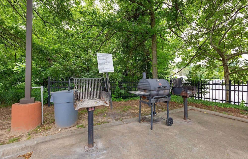 Extended Stay America Baltimore Bwl Airport Int Apos L Dr 31/46