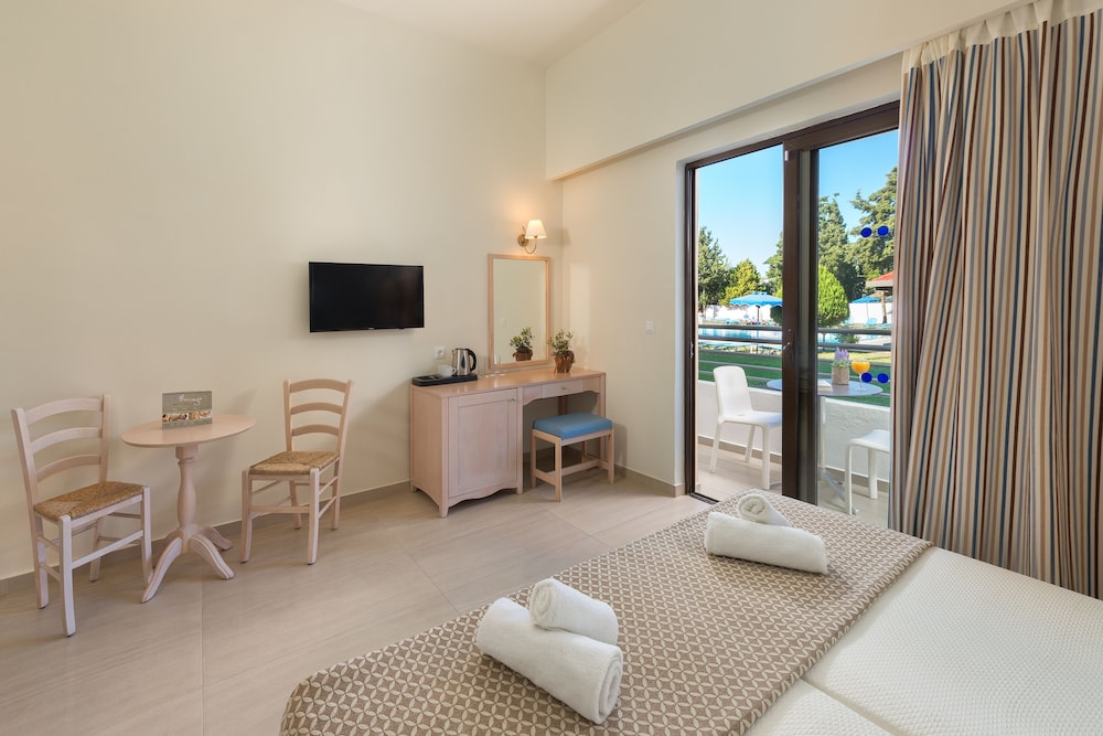 Family World Aqua Beach Matoula Complex 31/48