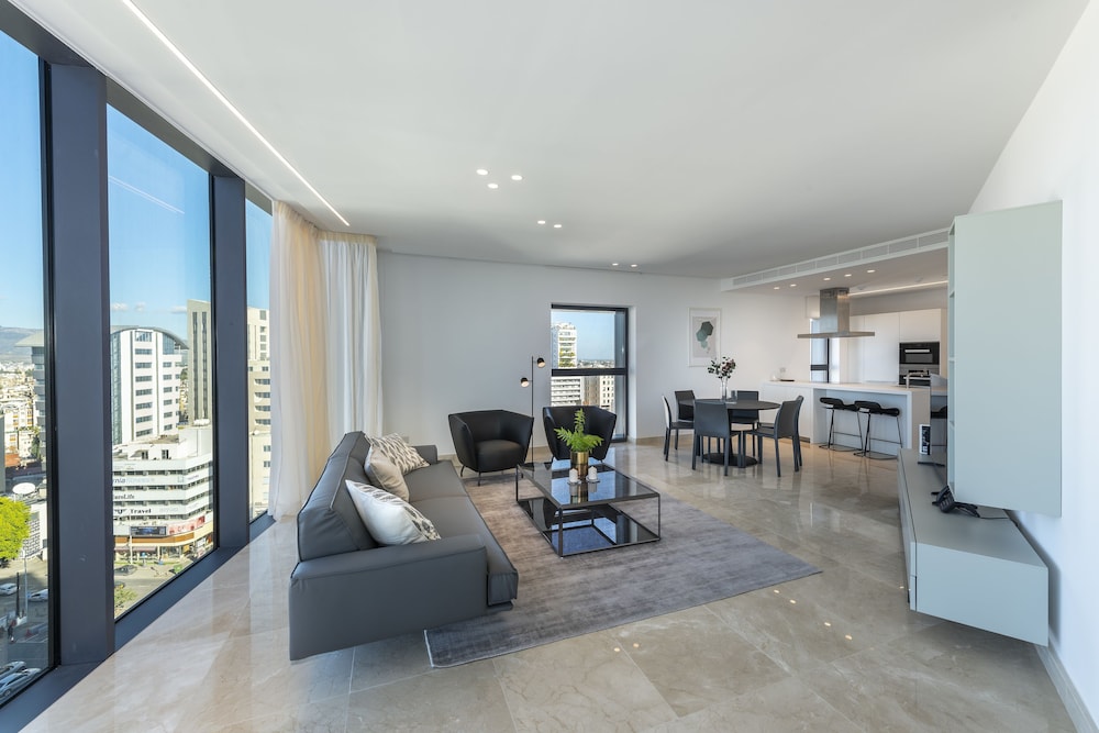 Central Park Residence 28/50