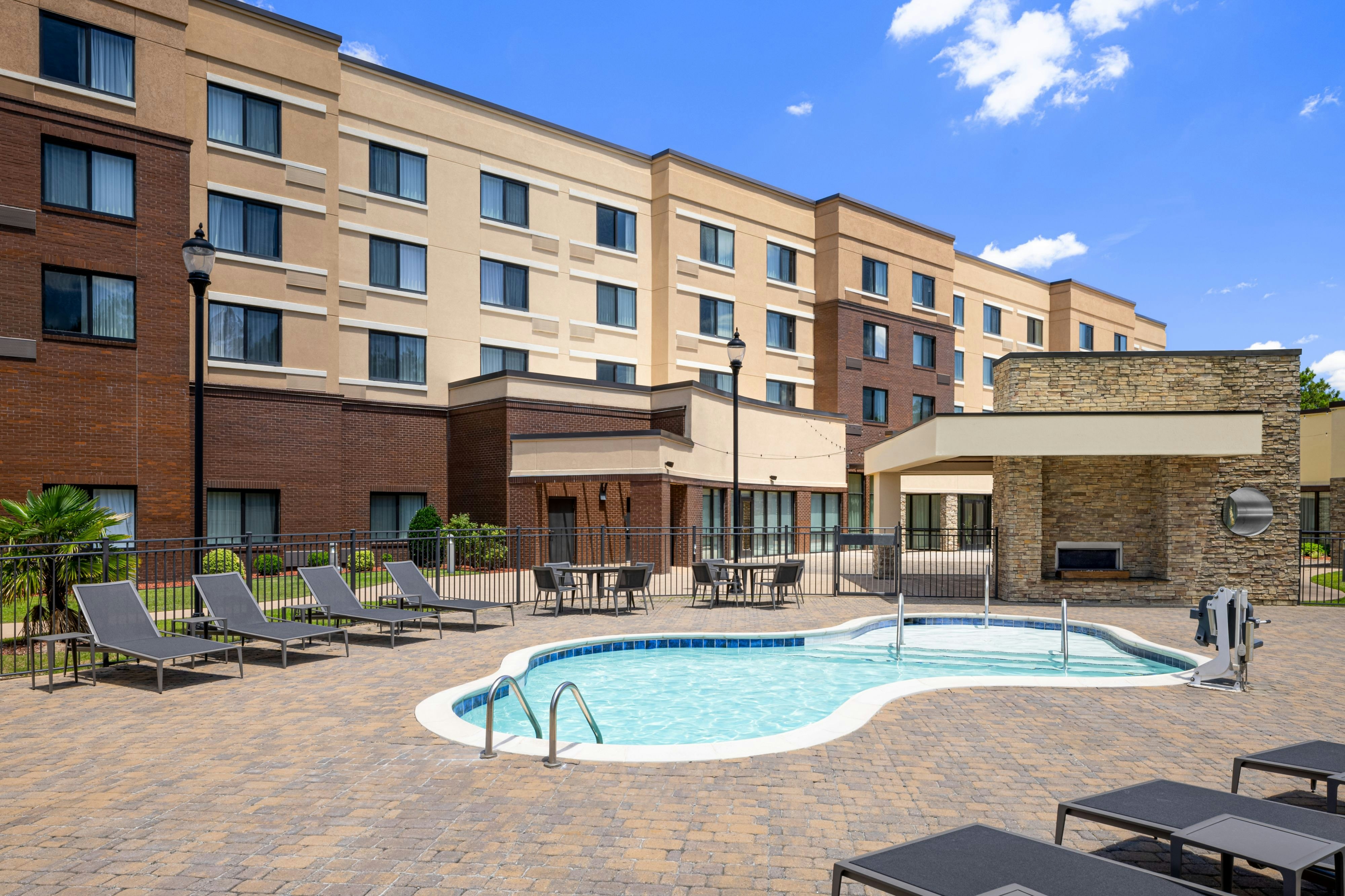 Courtyard Jacksonville 52/53