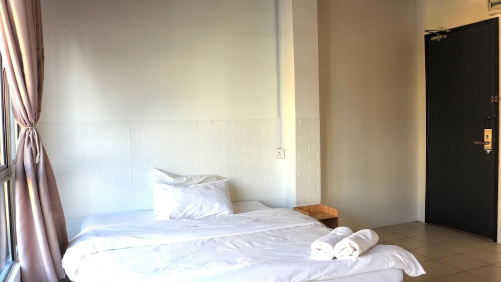 Oyo 421 Ihome Boutique Hotel 18/24