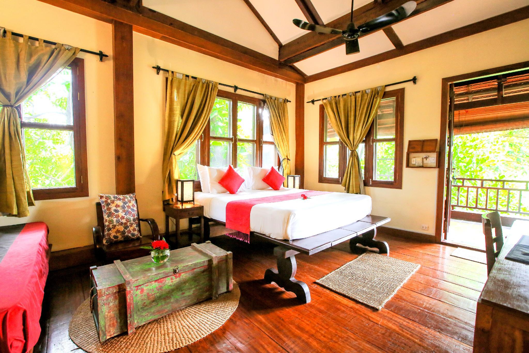 Lotus, King Bed