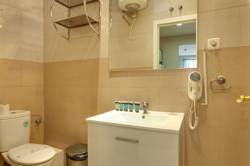 Suites You Zinc Ex Apartments Arenal 11/81