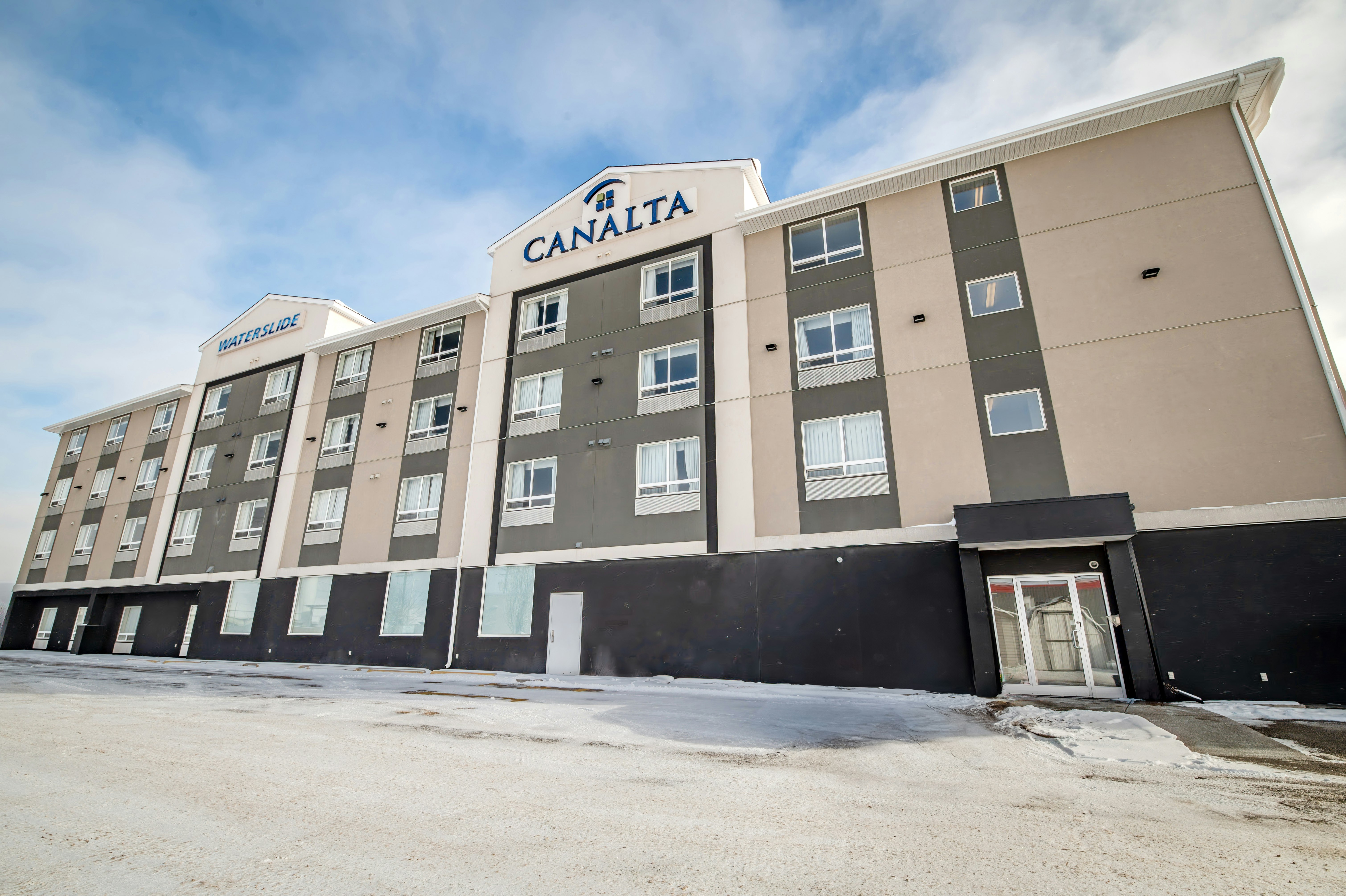 Canalta Airdrie Hotel 3/26