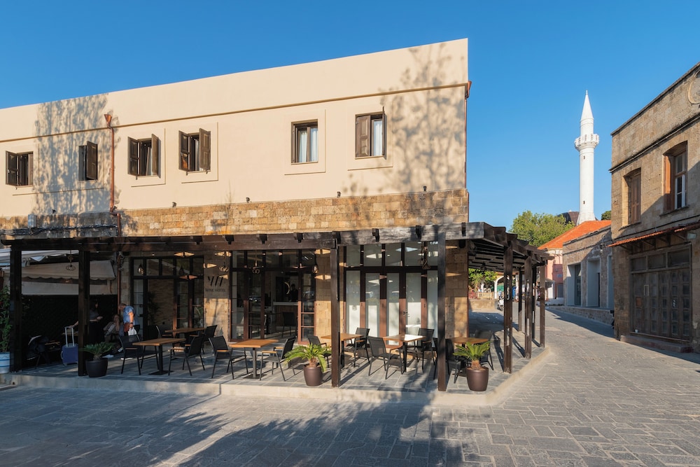 The Wine Hotel 39/51