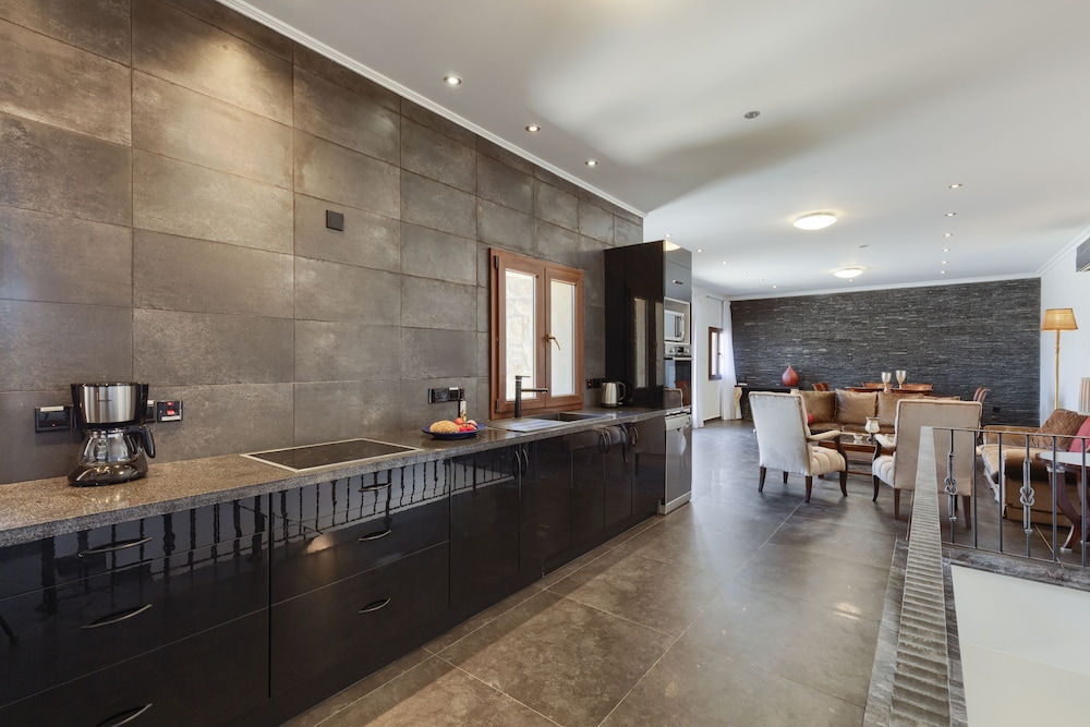 Aphrodite Hills Rentals - Superior Villas 7/50
