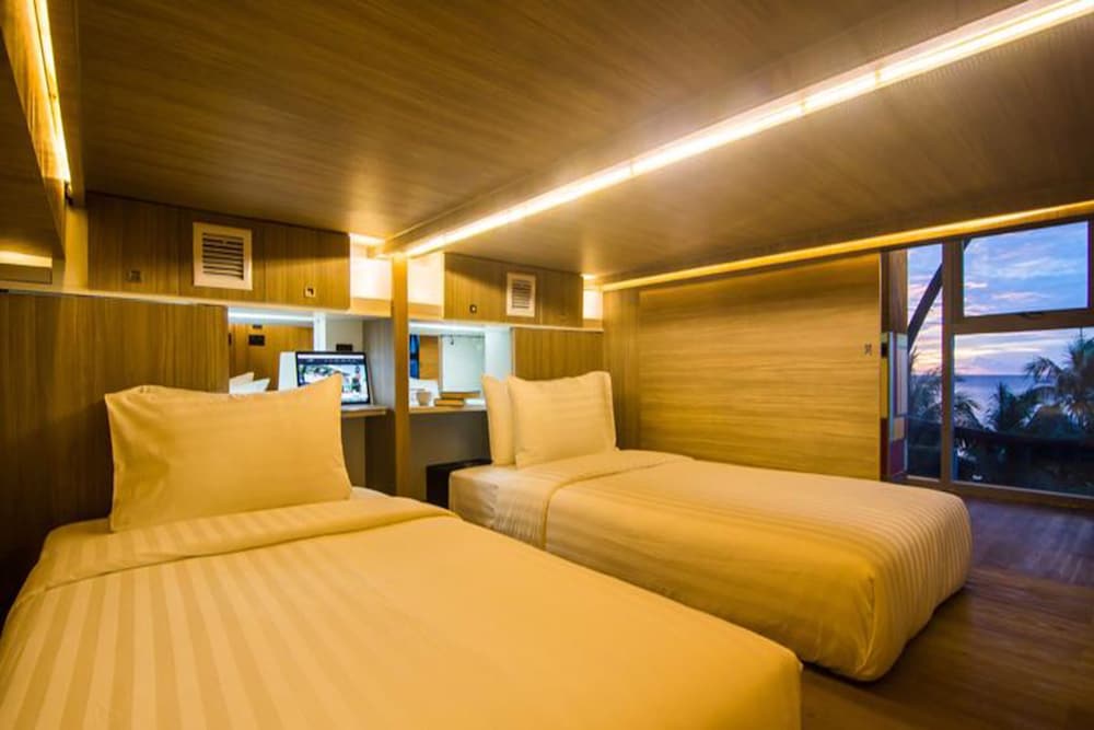 Nonze Hostel 22/66