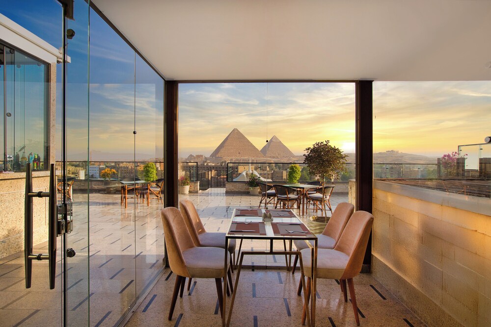 Pyramids Yard Hotel 45/57
