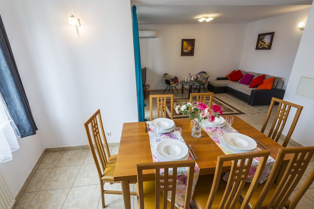 Galeria Italiana Apartments 36/50