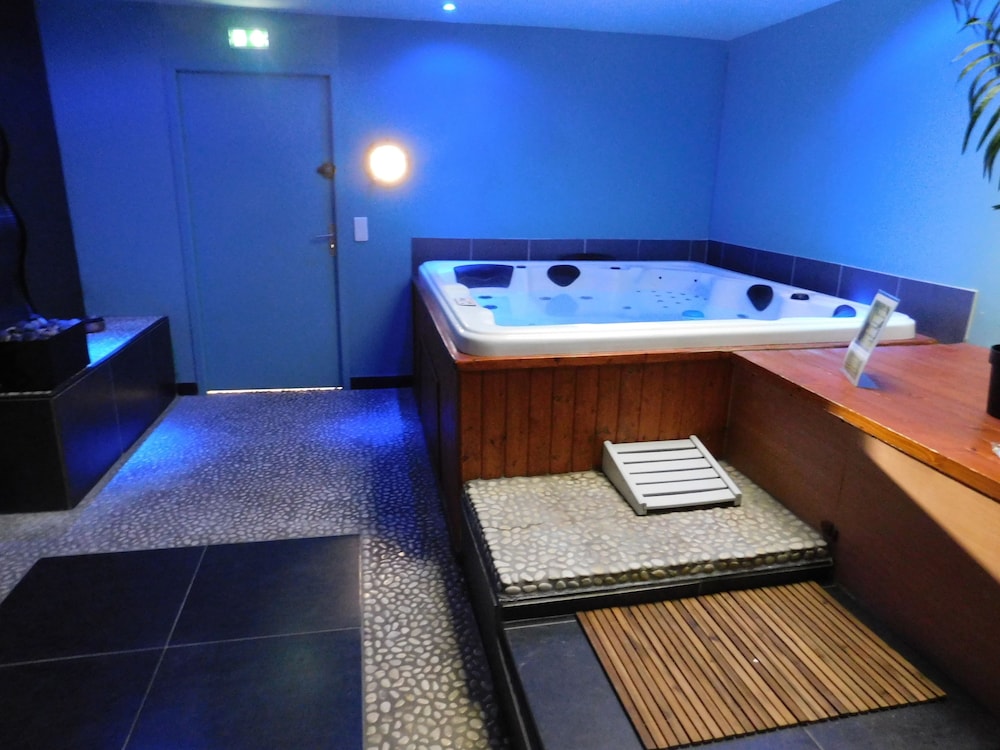 Hotel & Spa Le Gambetta Centre-ville Bergerac 23/50