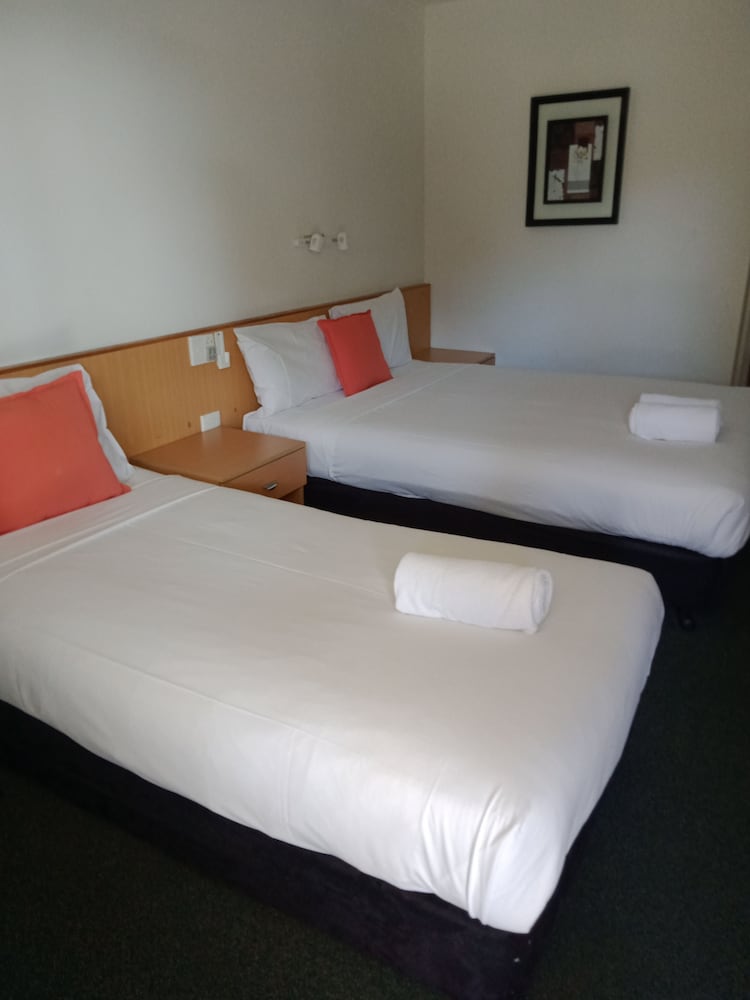 Annerley Motor Inn 15/69