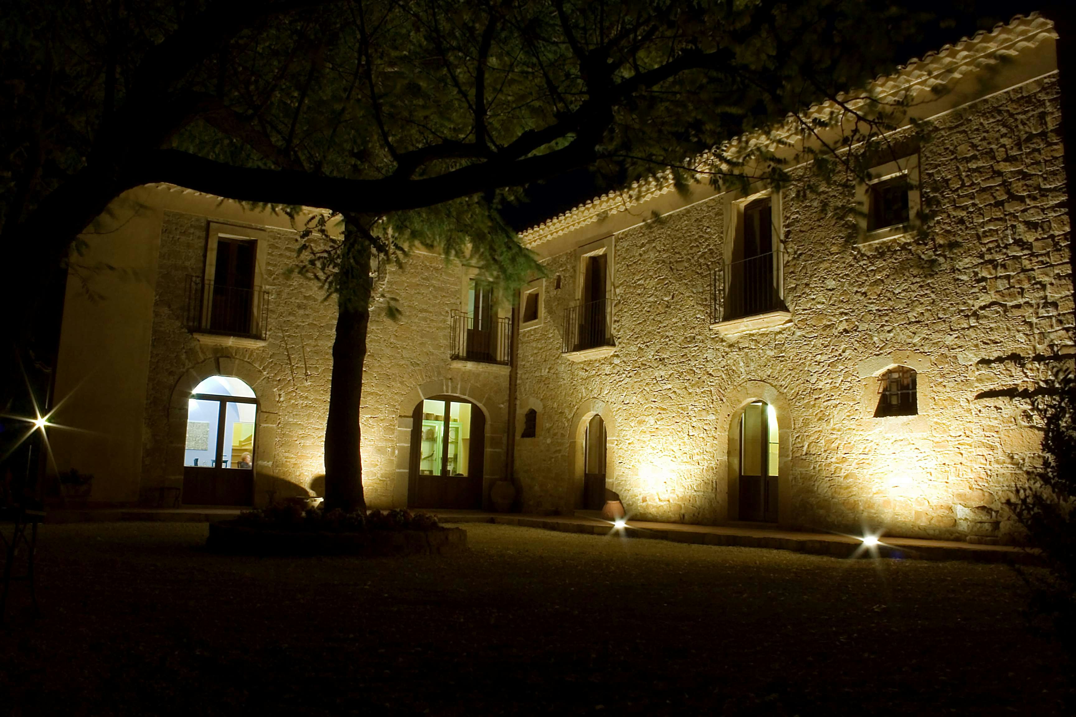 VILLA TRIGONA 41/50