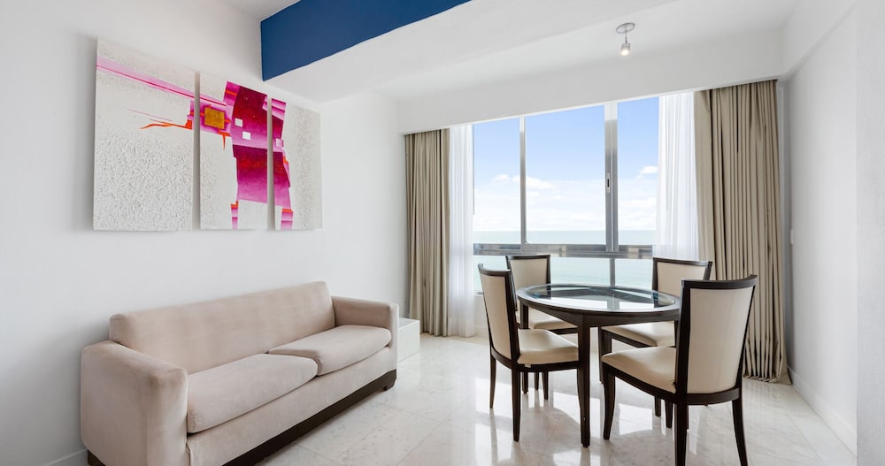 Park Royal Beach Mazatlan 41/59