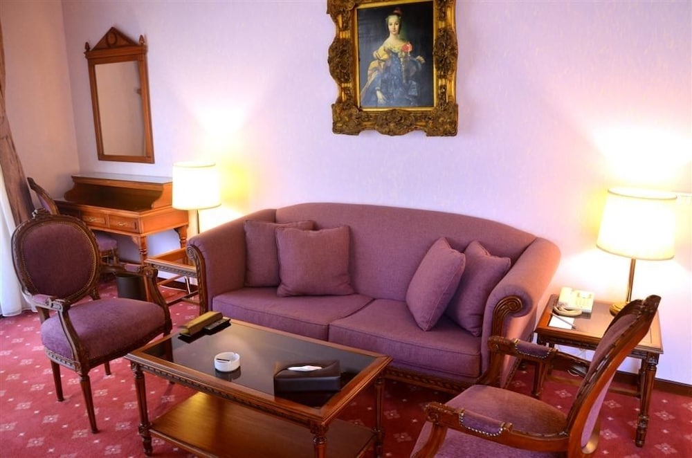Serenada Golden Palace - Boutique Hotel Beirut 45/75