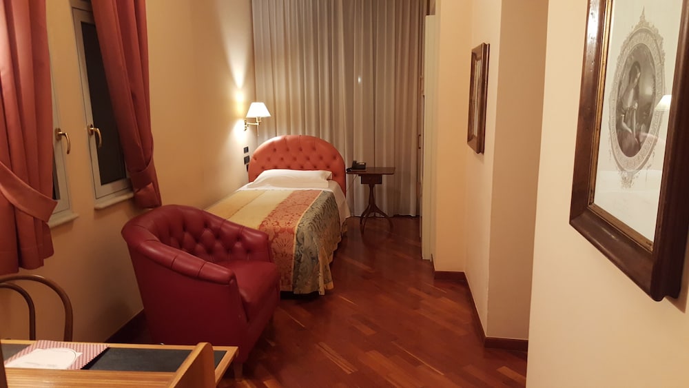 Hotel Villa Traiano 27/43
