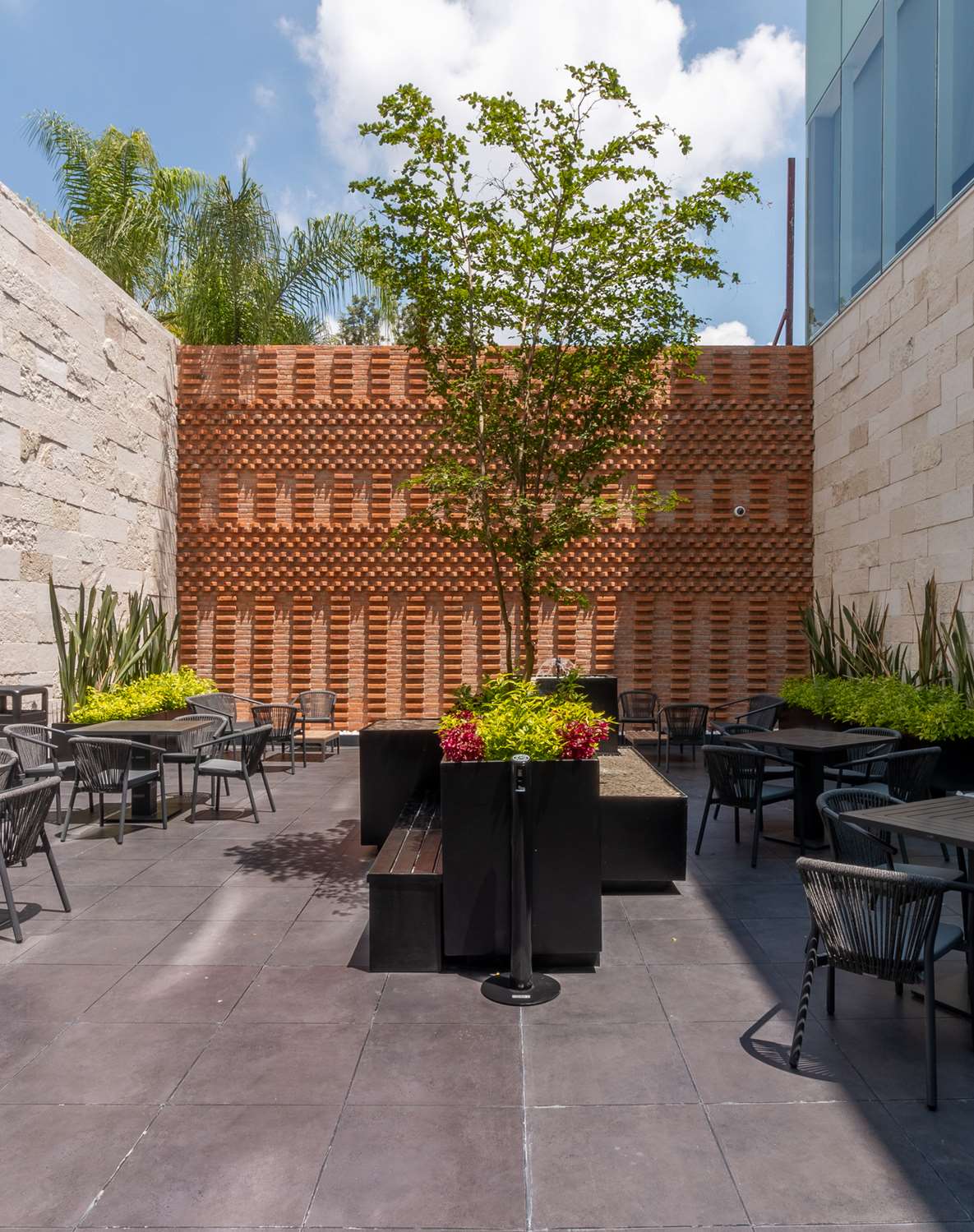 Hampton by Hilton Aguascalientes Downtown 7/8