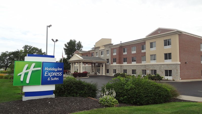 Holiday Inn Express Suites Indianapolis North Carmel An Ihg Hotel 1/21
