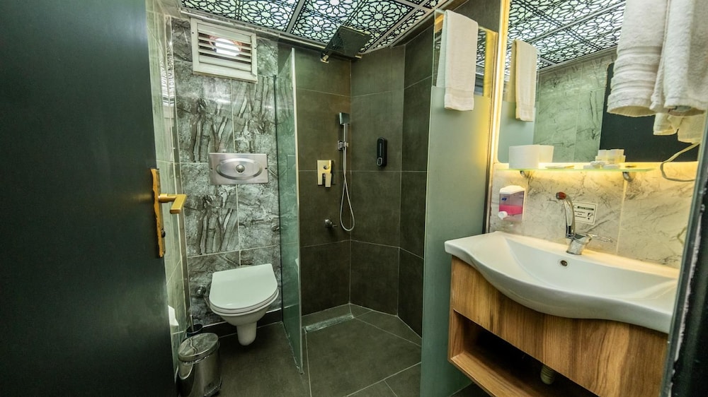 Yilmazel Hotel 58/60