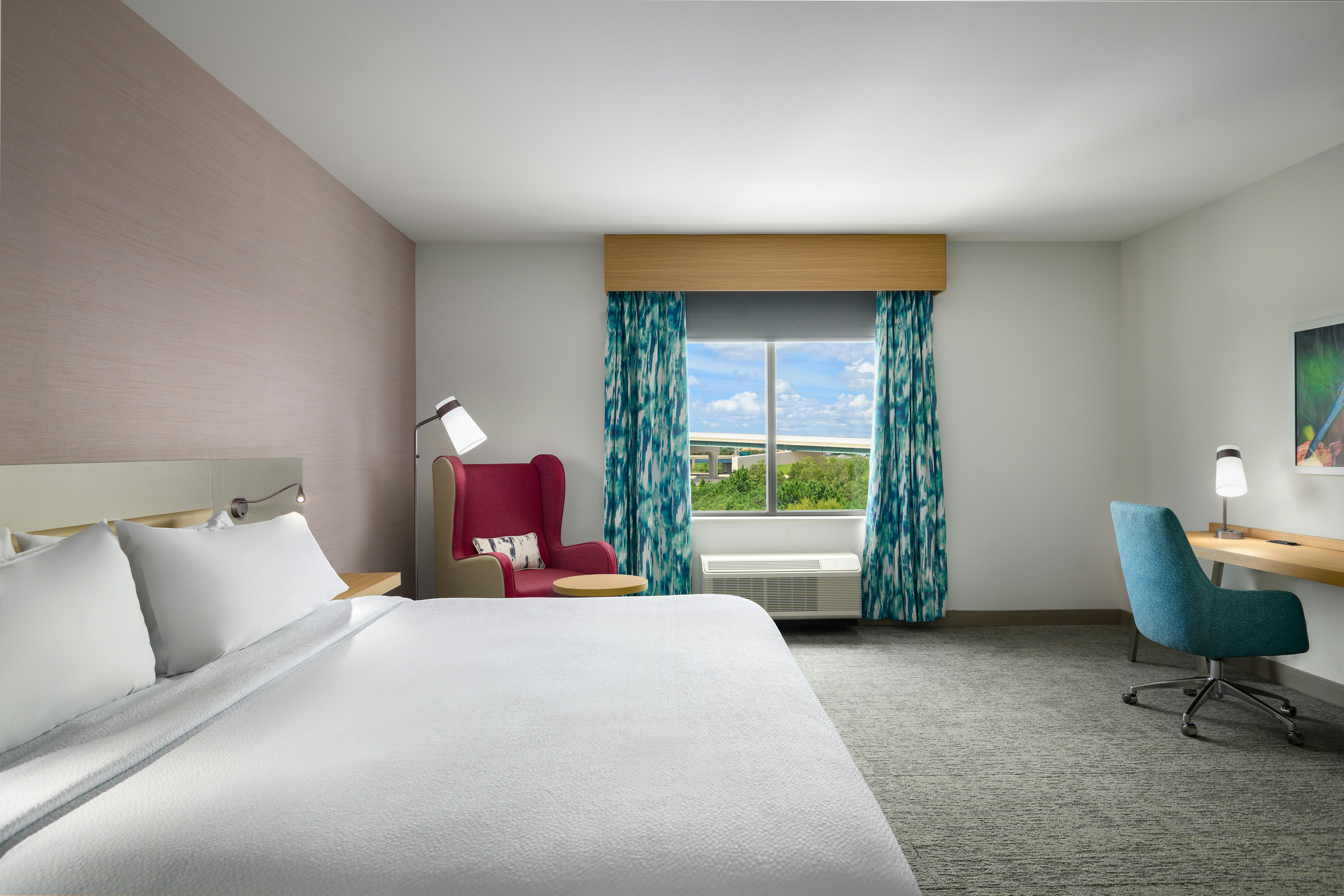 ROOM, KING BED, ACCESSIBLE