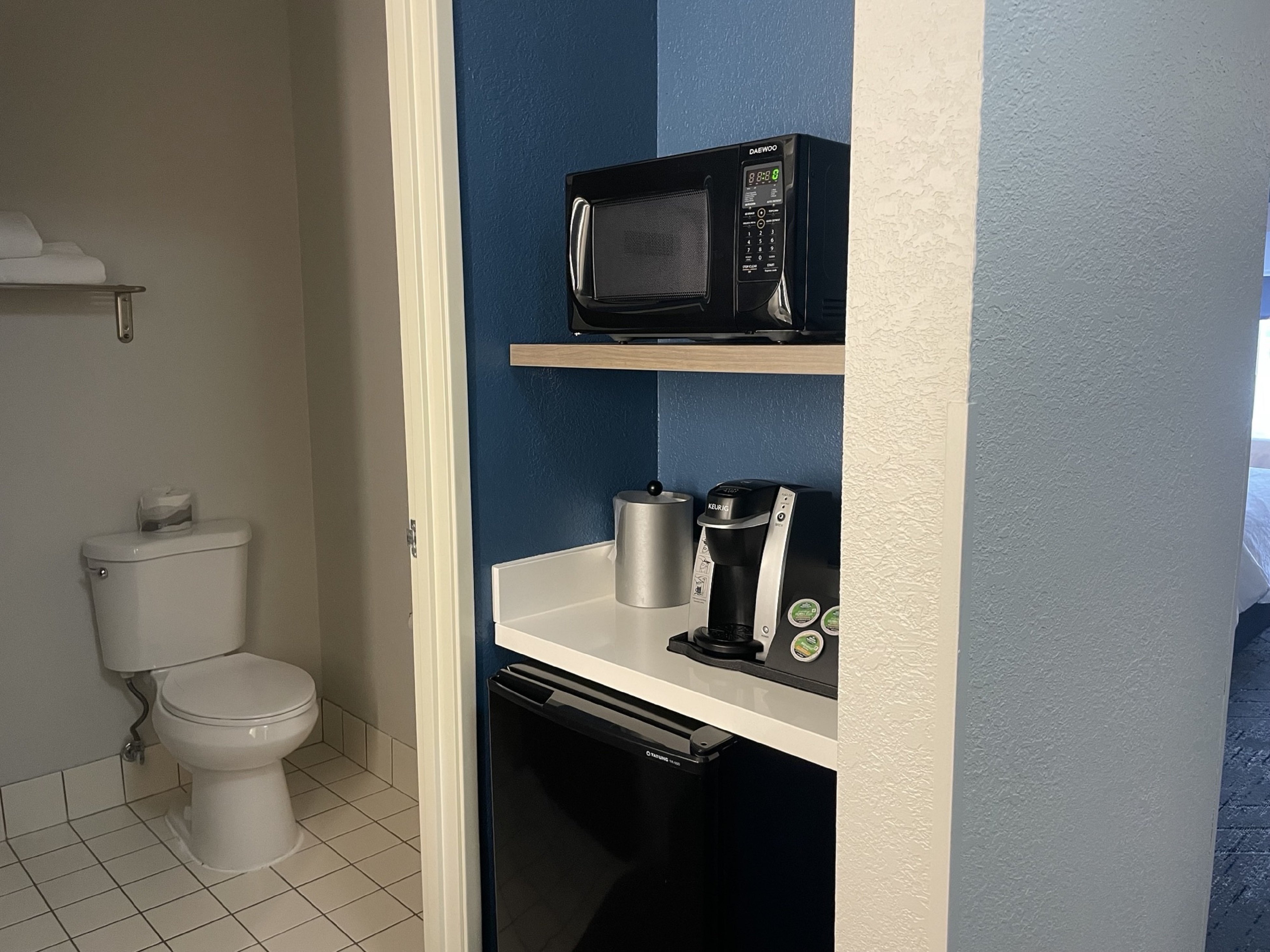 Holiday Inn Express Lapeer 69/71
