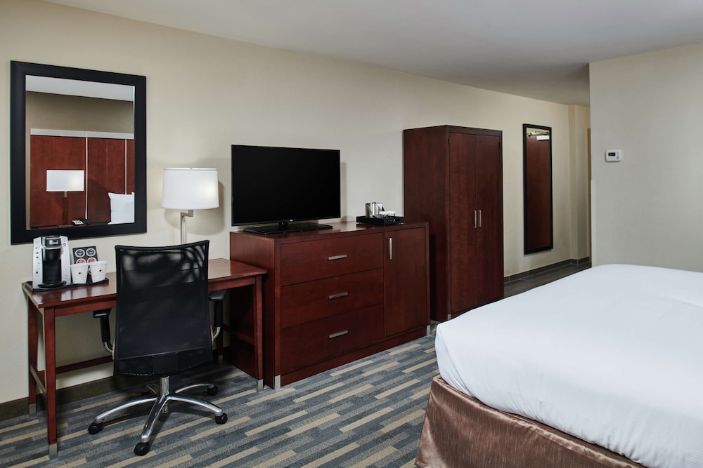 Doubletree By Hilton Raleigh Crabtree Valley 10/48