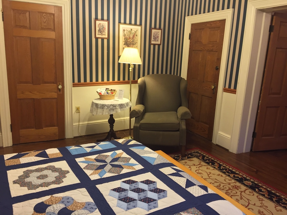 Red Lion Bed & Breakfast 13/36