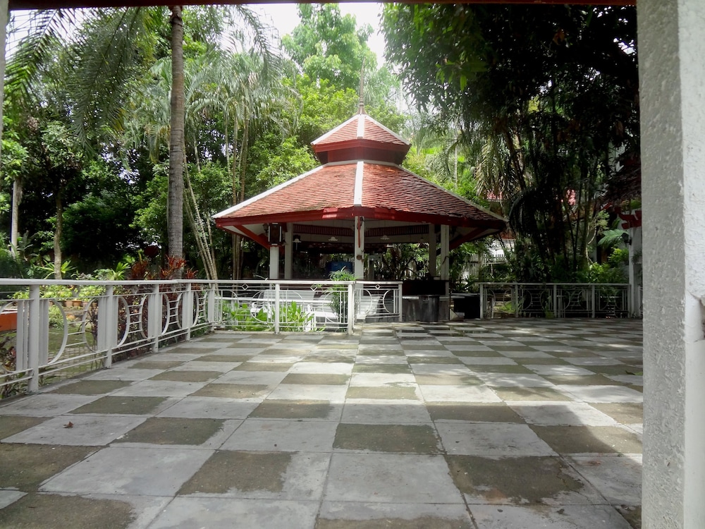 Baiyoke Chalet 63/64
