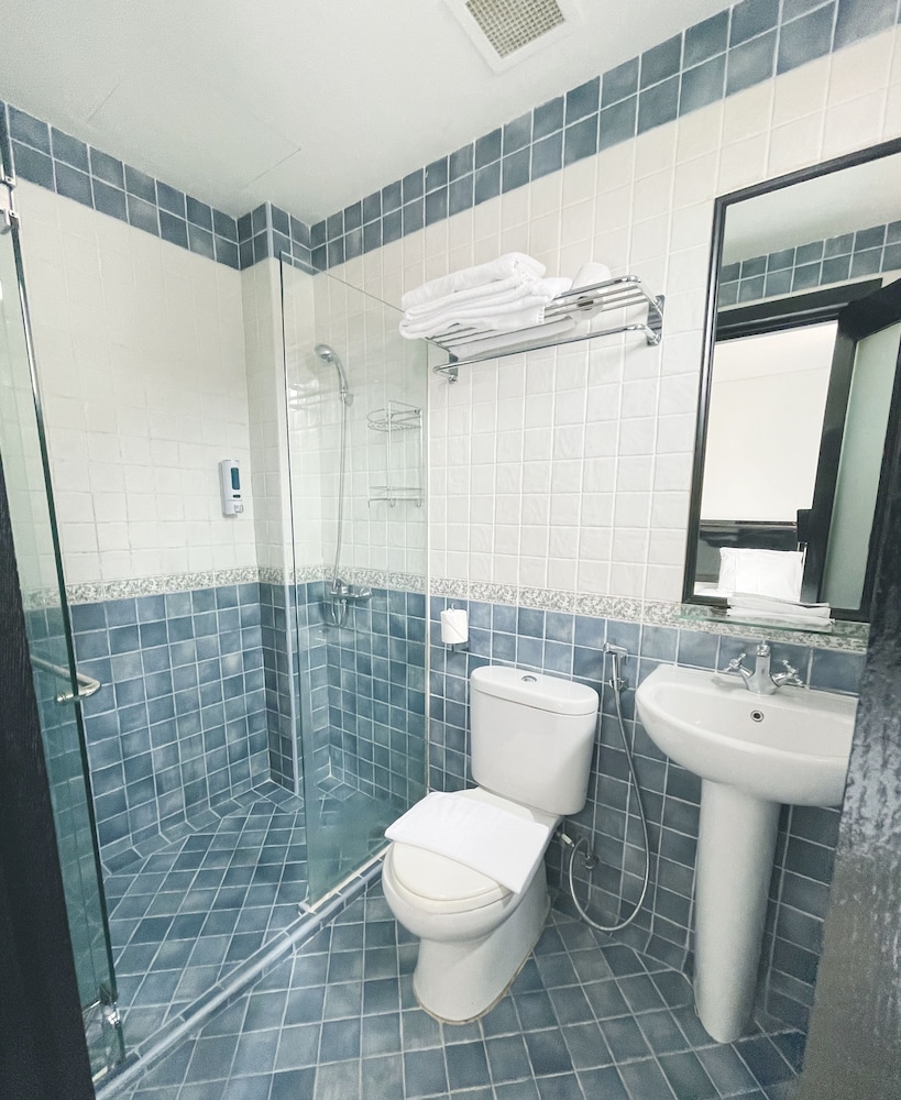 The Snooze Hotel Marine Parade (Ex Le Peranakan Hotel) 35/40