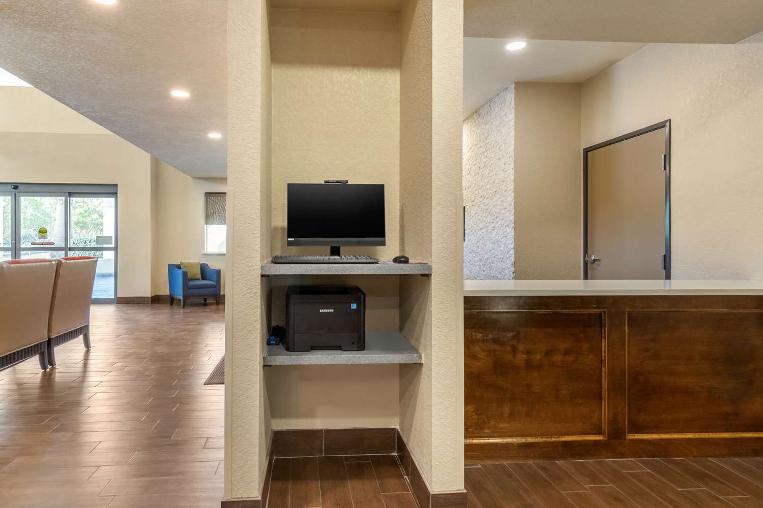 Comfort Suites San Antonio Airport North 13/17