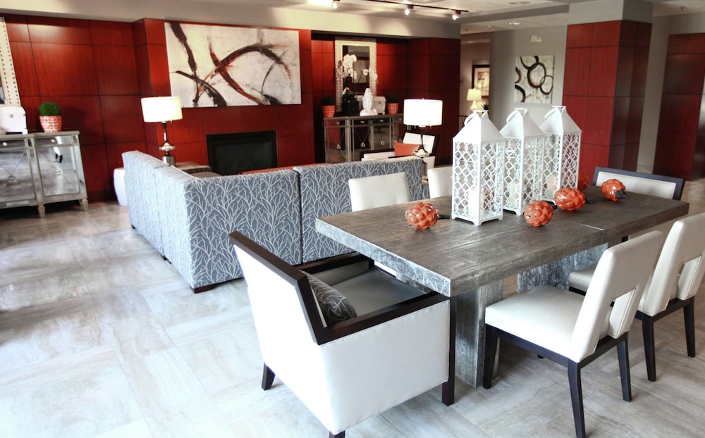 Hilton Garden Inn Des Moines Airport 61/78