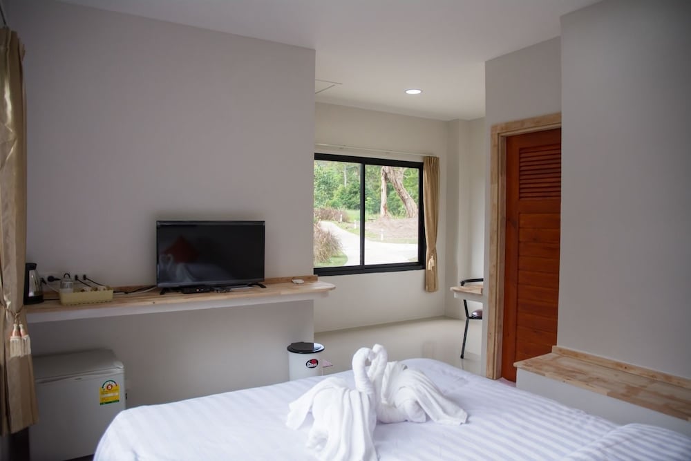 Khun Khao Tamnan Prai Resort 18/78